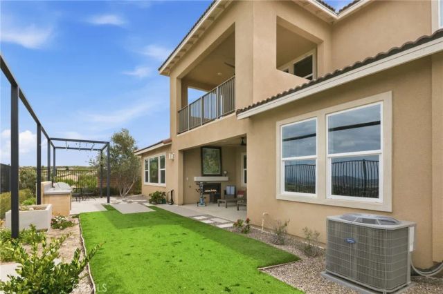 2521 Chad Zeller, Corona, CA 92882