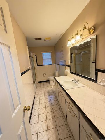 8812 Holiday Drive, Sherwood, AR 72120