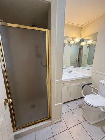 8812 Holiday Drive, Sherwood, AR 72120