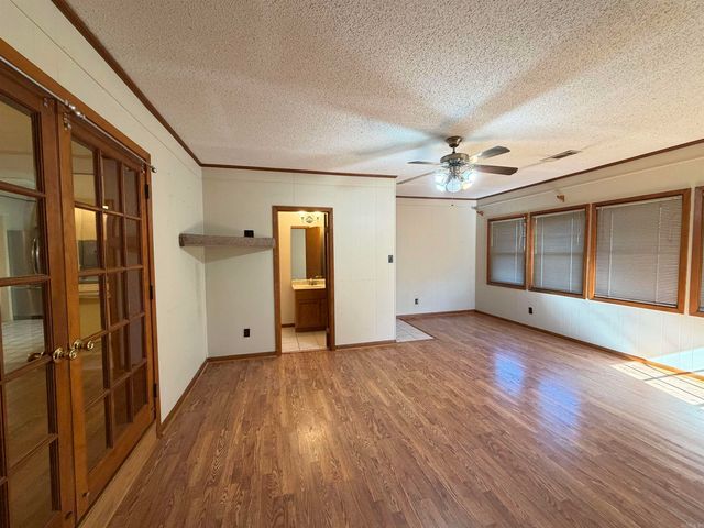 8812 Holiday Drive, Sherwood, AR 72120