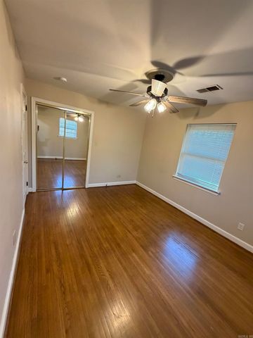 8812 Holiday Drive, Sherwood, AR 72120