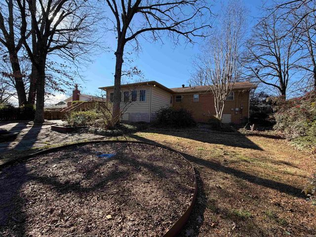 8812 Holiday Drive, Sherwood, AR 72120