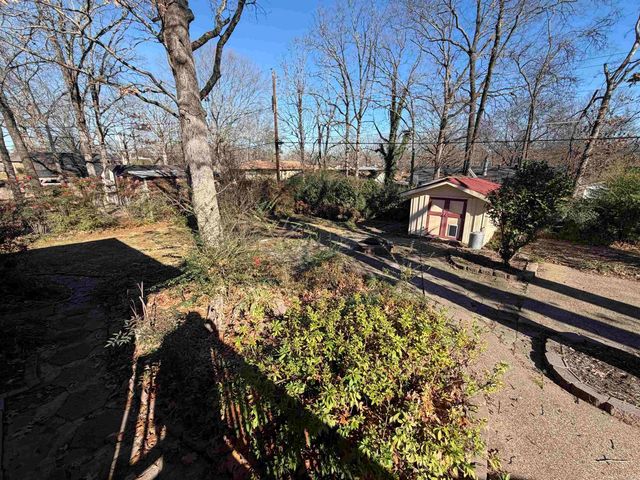 8812 Holiday Drive, Sherwood, AR 72120