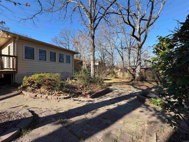 8812 Holiday Drive, Sherwood, AR 72120