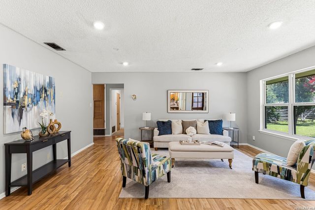 3134 Satellite, San Antonio, TX 78217
