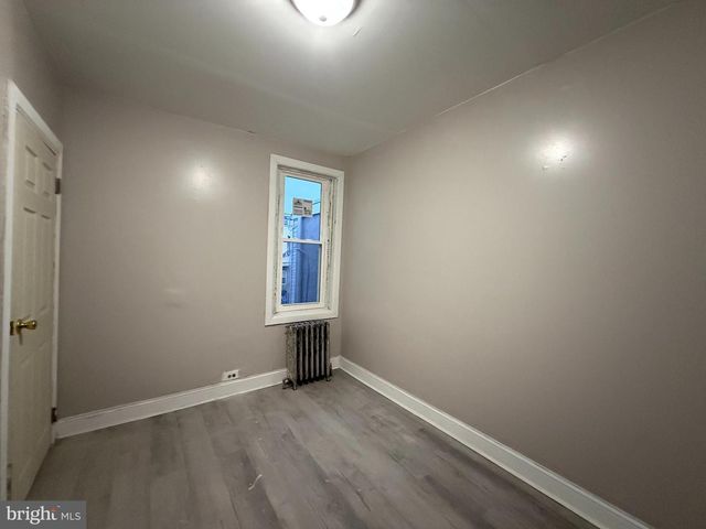 215 E WILLARD ST, Philadelphia, PA 19134