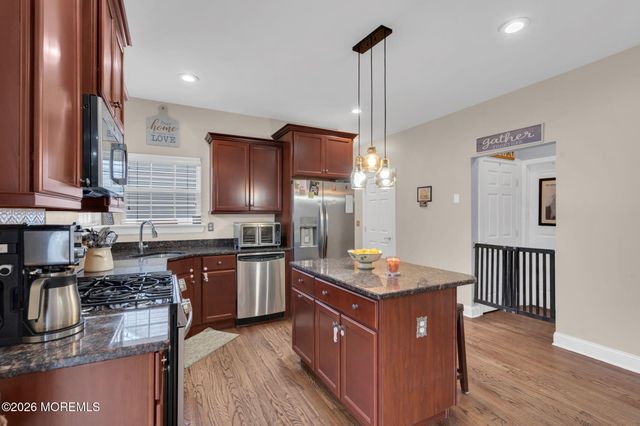 1611 Patriot Avenue, Brick, NJ 08724