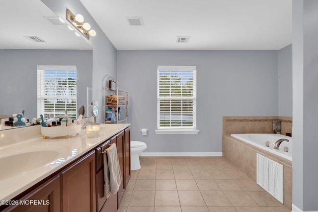 1611 Patriot Avenue, Brick, NJ 08724