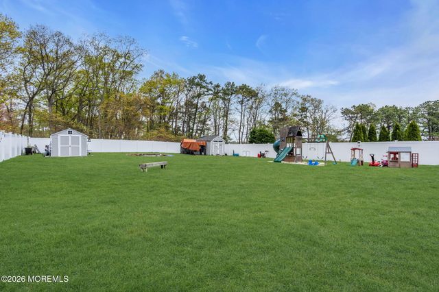 1611 Patriot Avenue, Brick, NJ 08724