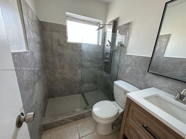 301 9th St 1, Hallandale Beach, FL 33009