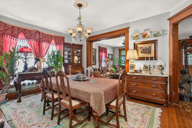 511 Kirkwood Boulevard, Davenport, IA 52803