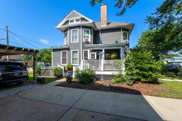 511 Kirkwood Boulevard, Davenport, IA 52803