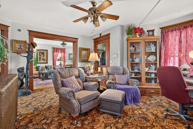 511 Kirkwood Boulevard, Davenport, IA 52803