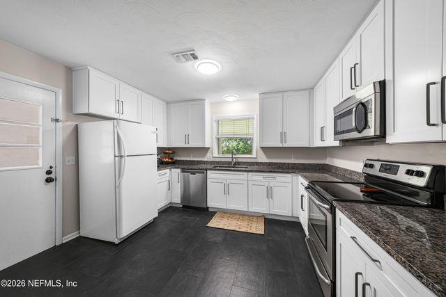 5539 RIVERTON Road, Jacksonville, FL 32277