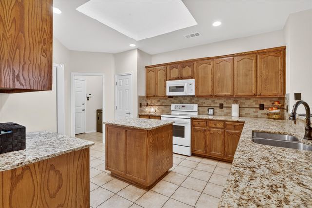 6328 Redeagle Creek Drive, Fort Worth, TX 76179