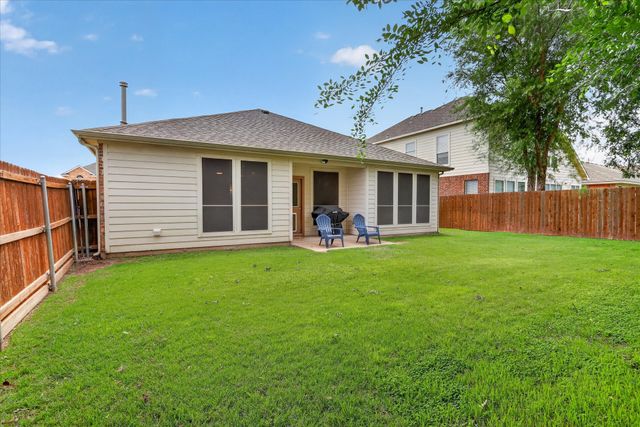 6328 Redeagle Creek Drive, Fort Worth, TX 76179