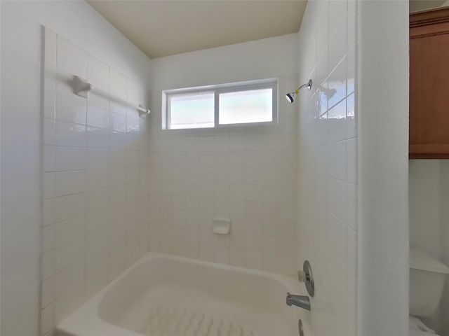 18521 Mammoth Cave BLVD 2, Pflugerville, TX 78660