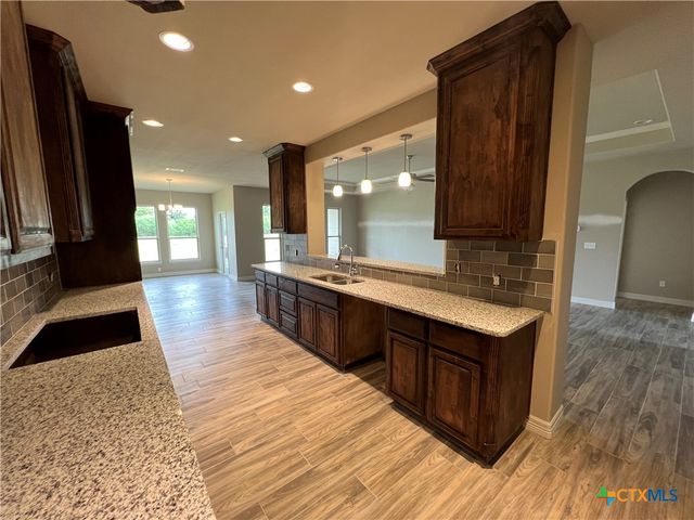 104 Giacomo, Victoria, TX 77901