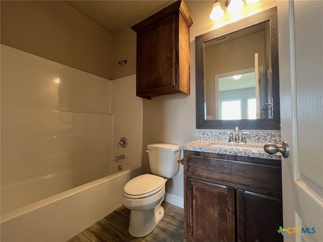 104 Giacomo, Victoria, TX 77901