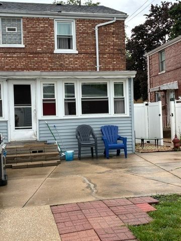 1515 N 19th Avenue, Melrose Park, IL 60160