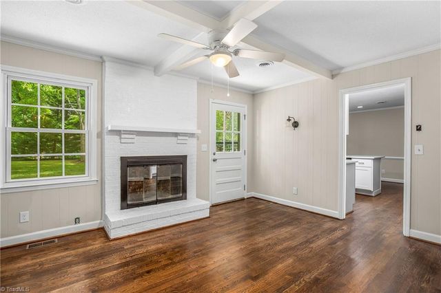 701 N Peace Haven Road, Winston-salem, NC 27104