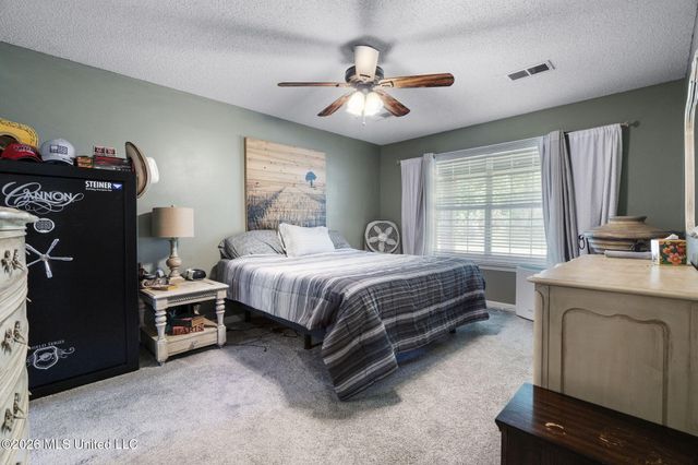 6193 Nesbit Road, Lake Cormorant, MS 38641