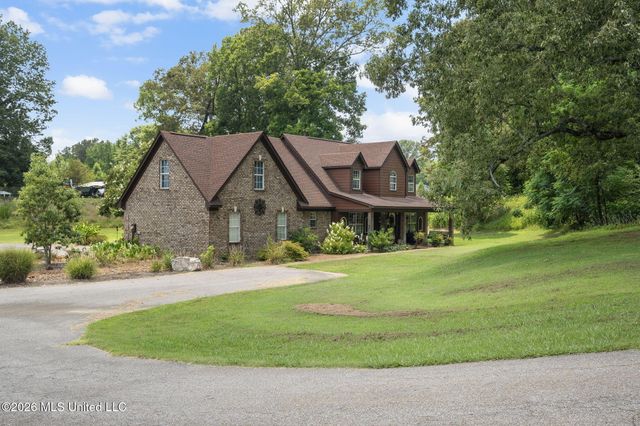 6193 Nesbit Road, Lake Cormorant, MS 38641