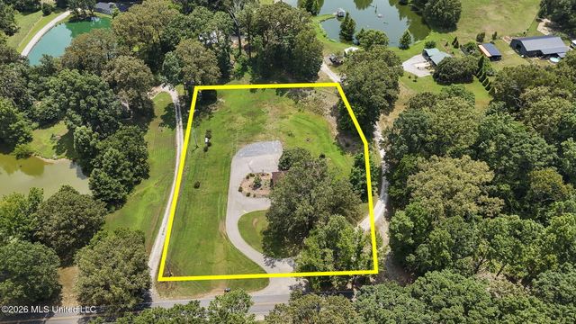 6193 Nesbit Road, Lake Cormorant, MS 38641