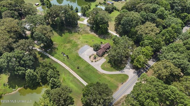 6193 Nesbit Road, Lake Cormorant, MS 38641