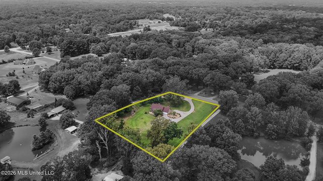 6193 Nesbit Road, Lake Cormorant, MS 38641