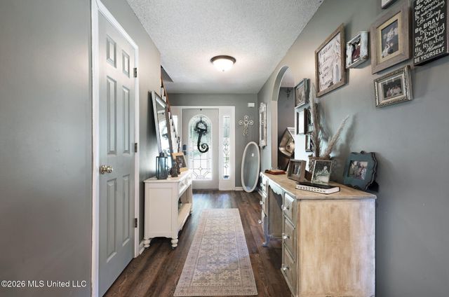 6193 Nesbit Road, Lake Cormorant, MS 38641