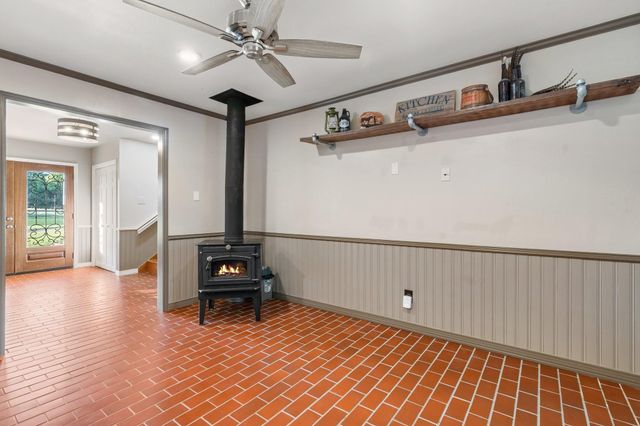 2355 Jackson League Circle, Brenham, TX 77833