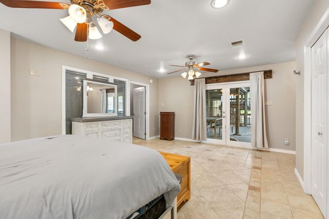 2355 Jackson League Circle, Brenham, TX 77833