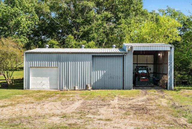2355 Jackson League Circle, Brenham, TX 77833