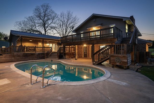 2355 Jackson League Circle, Brenham, TX 77833