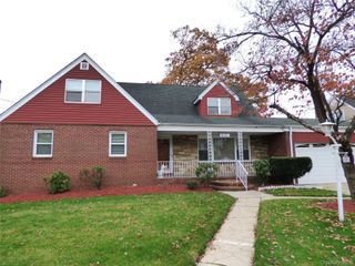 130 Beech Street 2nd Floor, Valley Stream, NY 11580