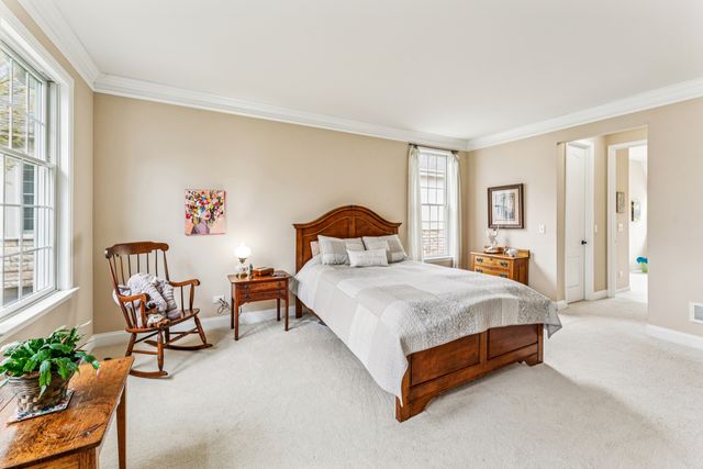 30 Denali Court, South Barrington, IL 60010