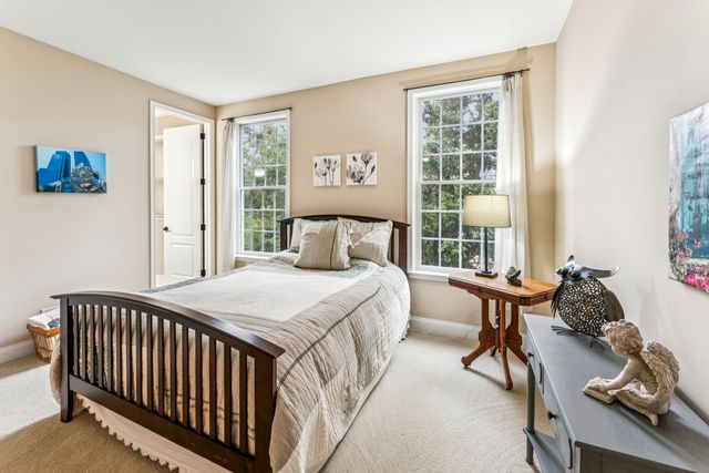 30 Denali Court, South Barrington, IL 60010