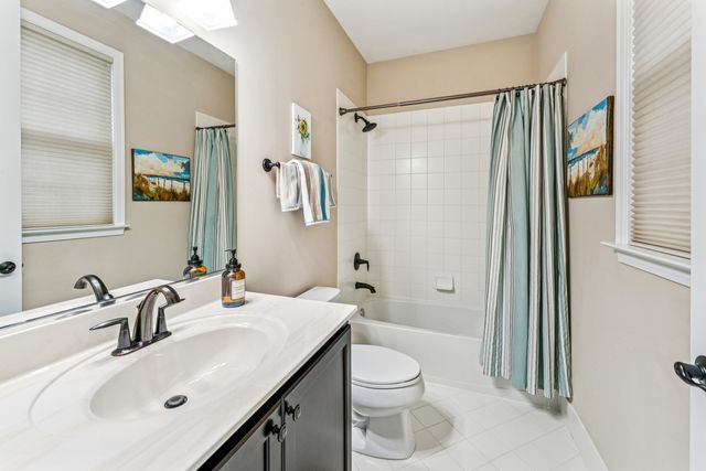 30 Denali Court, South Barrington, IL 60010
