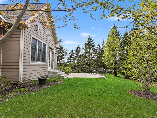 30 Denali Court, South Barrington, IL 60010
