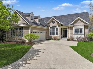 30 Denali Court, South Barrington, IL 60010