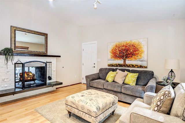 8205 NE 128th Street, Kirkland, WA 98034