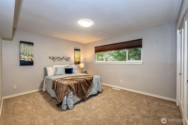 8205 NE 128th Street, Kirkland, WA 98034
