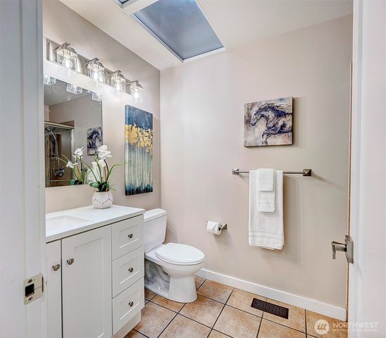 8205 NE 128th Street, Kirkland, WA 98034