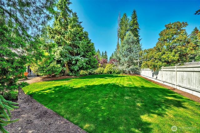 8205 NE 128th Street, Kirkland, WA 98034