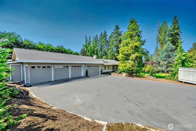 8205 NE 128th Street, Kirkland, WA 98034