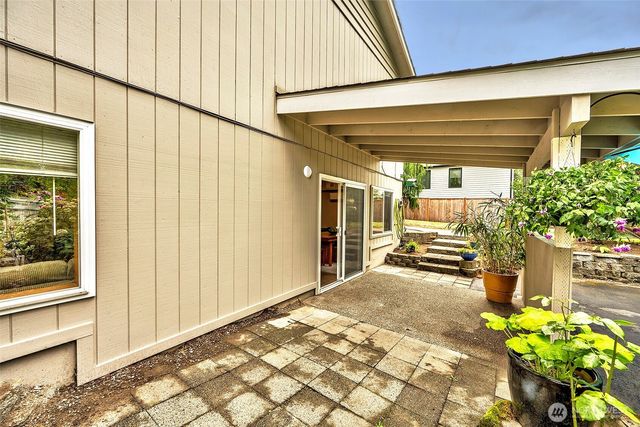 8205 NE 128th Street, Kirkland, WA 98034
