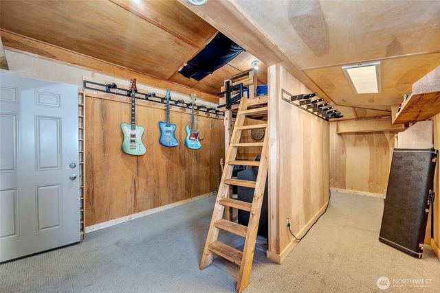 8205 NE 128th Street, Kirkland, WA 98034