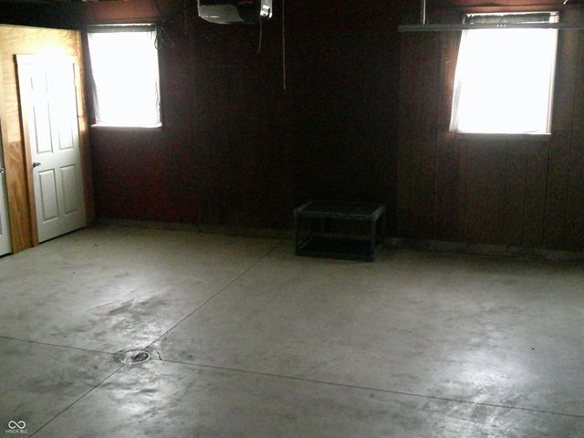 4770 W 450 S, Columbus, IN 47201