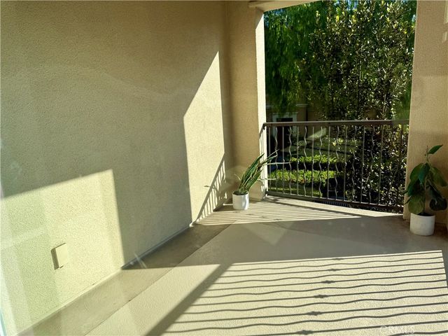 84 Mayfair, Irvine, CA 92620